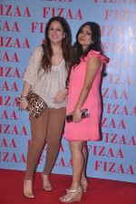 at Zarine Khan_s Fizaa store launch in Mumbai on 30th March 2012 (7).JPG